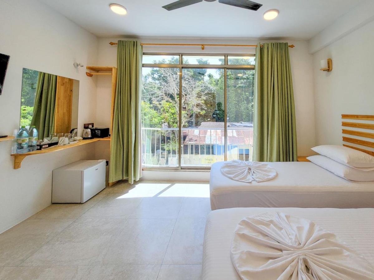 Thila Sky View - Guest House Thoddoo Eksteriør bilde